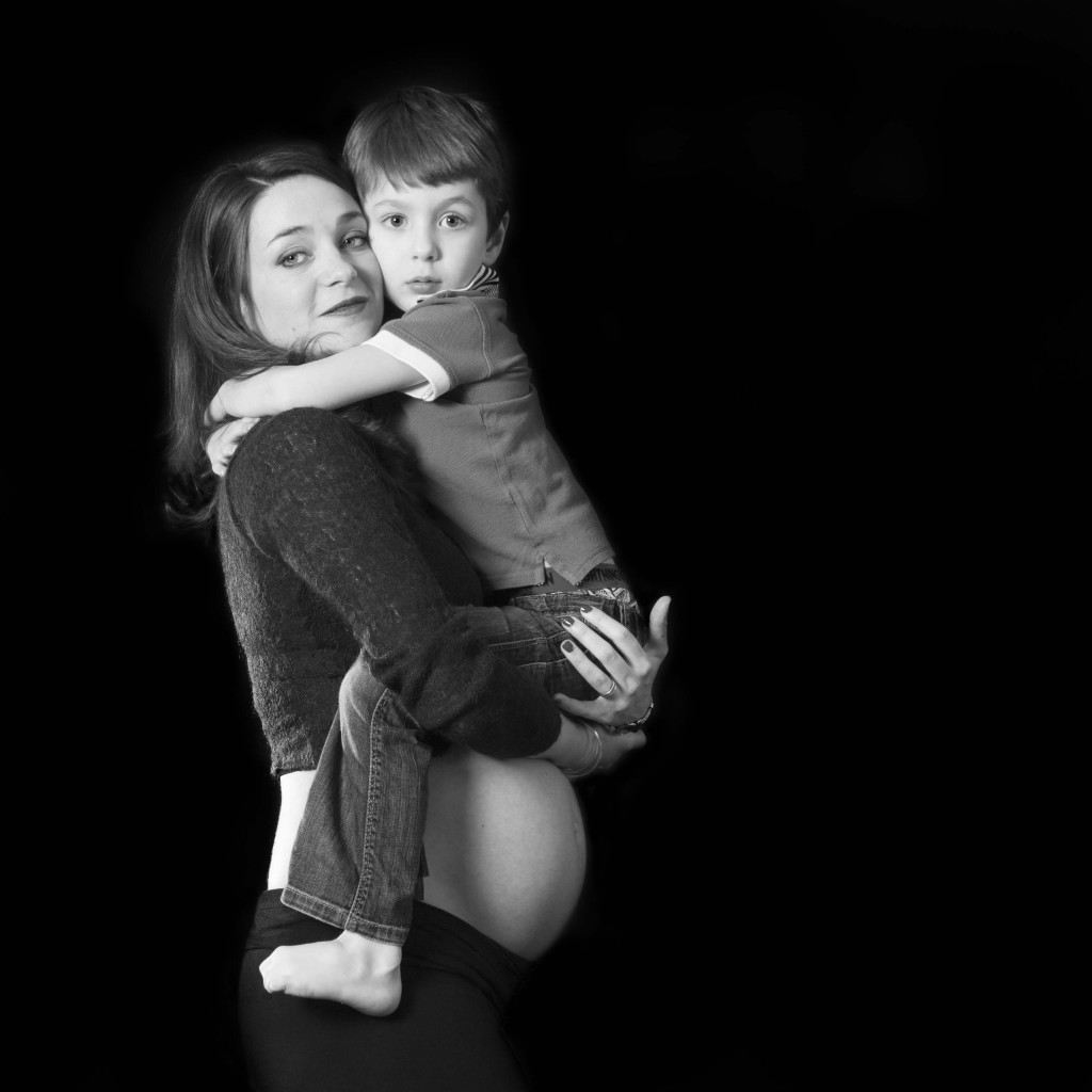 femme enceinte et son enfant by eugenio bomba©